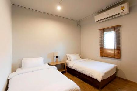 Papa Bangkok Siriraj - 36