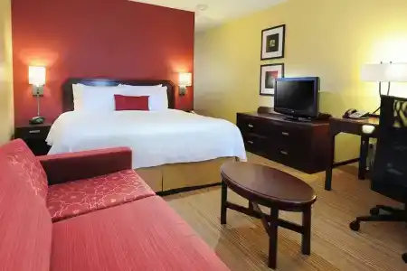 Courtyard by Marriott Houston Hobby Airport - 31