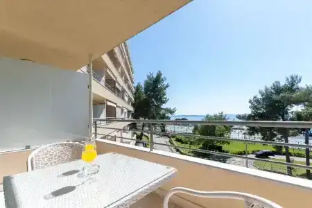 The Residence - 271