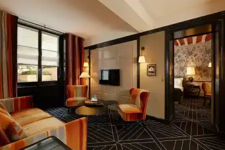 Le Pavillon de la Reine & Spa - Small Luxurys of the World - 174