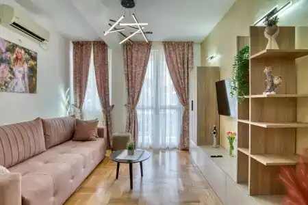 Elena - 251