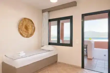 Nisea Samos - 30
