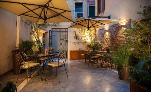 Liassidi Wellness Suites - 56