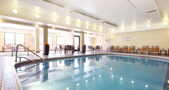 Courtyard by Marriott - 11