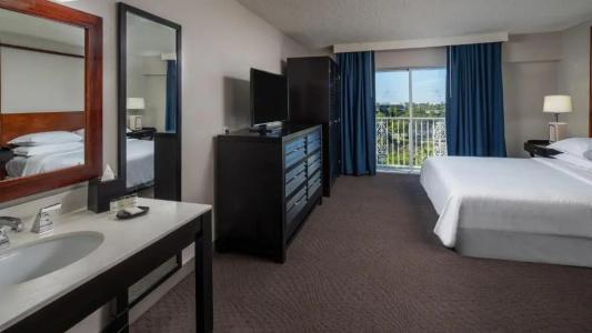 Sheraton Suites Fort Lauderdale at Cypress Creek - 91