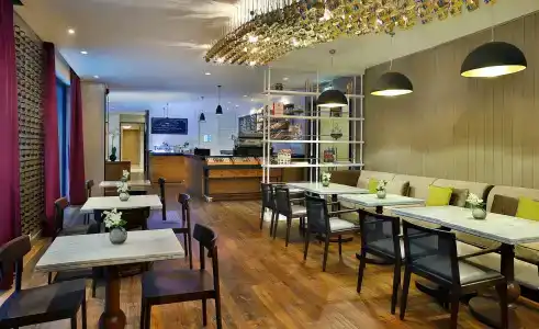 The Ritz-Carlton Executive Residences - 34