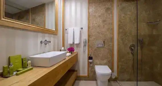 DoubleTree by Hilton Bodrum Marina Vista - 53