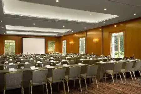 Waldorf Astoria Versailles - Trianon Palace - 25