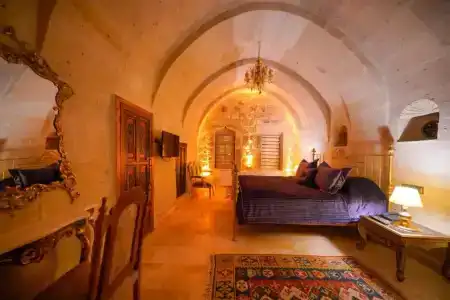 Serenus Cave Suites - 104