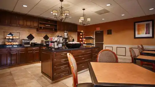 Best Western Savannah Historic District - 29