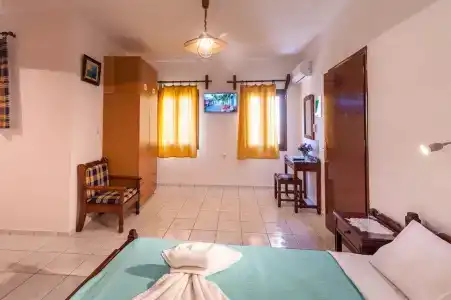 Poco Loco Bed & Breakfast - 41