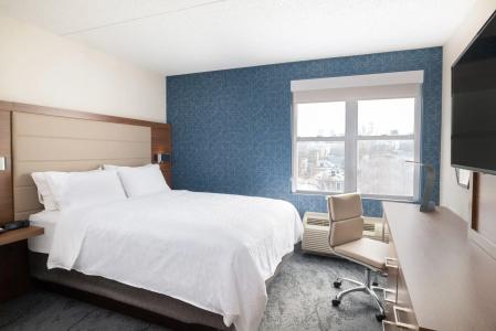 Holiday Inn Express & Suites Boston -, an IHG - 15