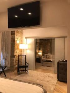 Donati Luxury Tower Suites - 251