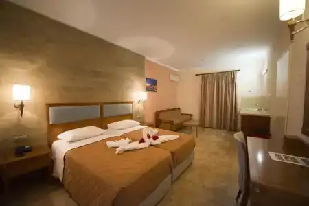 Sandy's Studios & Log-Villas - 1