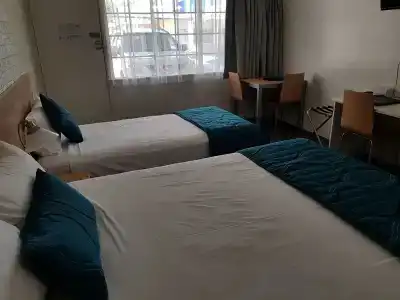 Urangan Motor Inn - 5