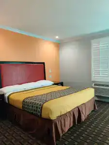 Lyfe Inn & Suites By Aga - Lax Airport - 21