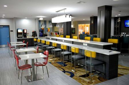 Best Western Plus Airport Inn & Suites - 25