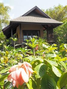Beyond The Blue Horizon Boutique Bungalows - 45