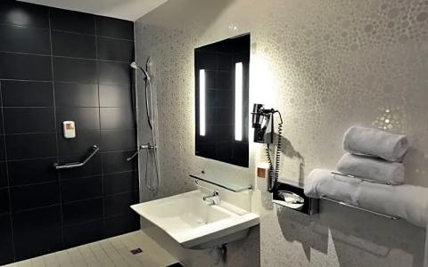 Kyriad Prestige Perpignan Centre del Mon - 52