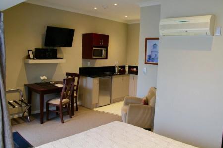 Merivale Manor - 21