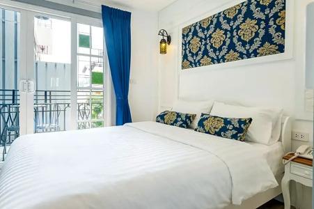 White Ivory Bed And Breakfast - 75