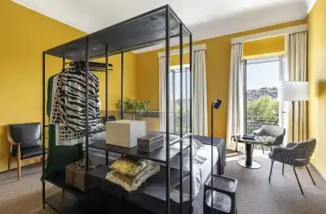 4F Boutique Florence - 7