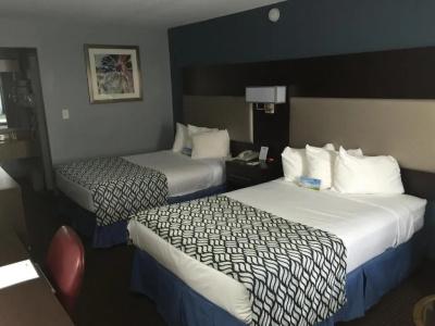 Days Inn by Wyndham Austin/University/Downtown - 33