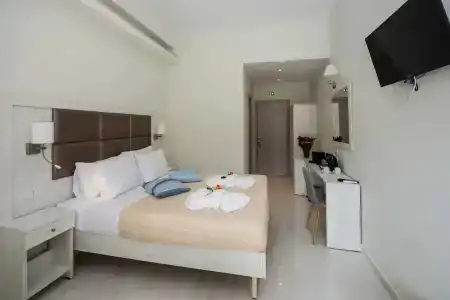 Amour Holiday Resort - 3