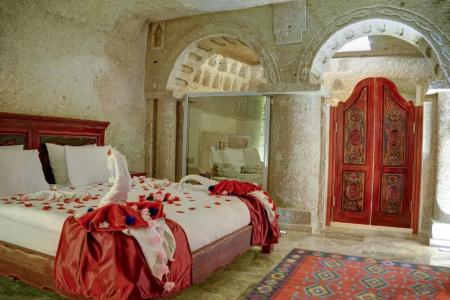 Calypso Cave Suites - 62