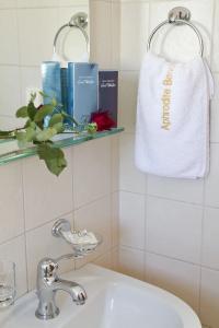 Aphrodite Beach - 9