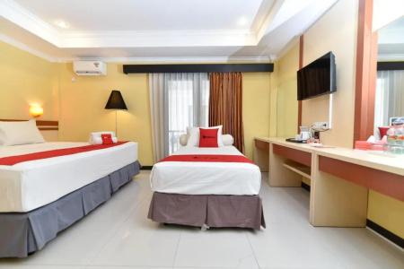 RedDoorz Plus near Mall Bali Galeria 2 - 16