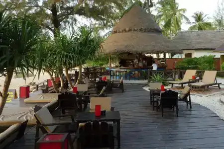 Lanta Castaway Beach Resort - 22