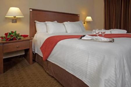 Best Western Plus Guildwood Inn - 39