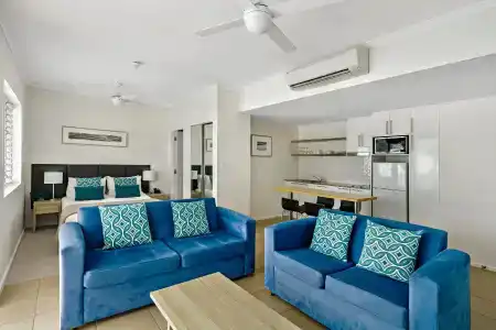 Mantra PortSea - 100
