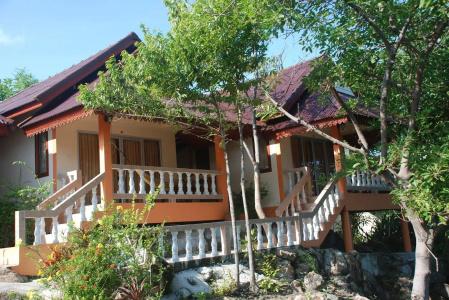 Bounty Resort - 18
