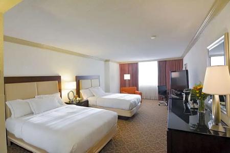 Hilton Palm Beach Airport - 62