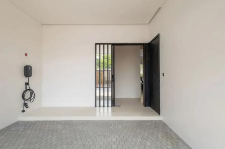 Veranda Pool Suite - 183