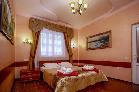 RedHouse - 207