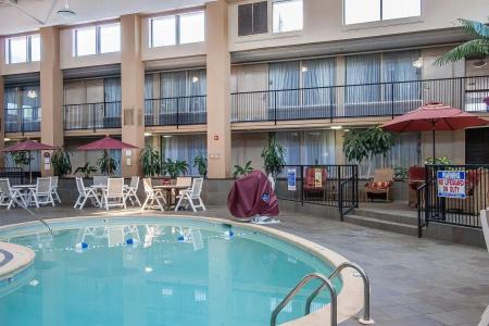 Clarion Inn - 18
