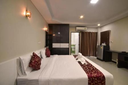 Gold Airport Suites - 34