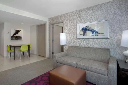 Home2 Suites By Hilton West - 44
