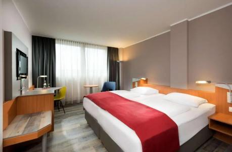 Ramada by Wyndham Hannover - 21