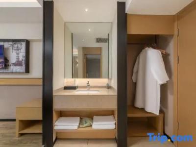 Best Western Plus Airport - Kci East - 74