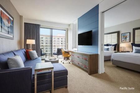 The Waterfront Beach Resort, A Hilton - 194