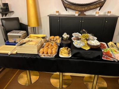 Andrassy Thai - 10