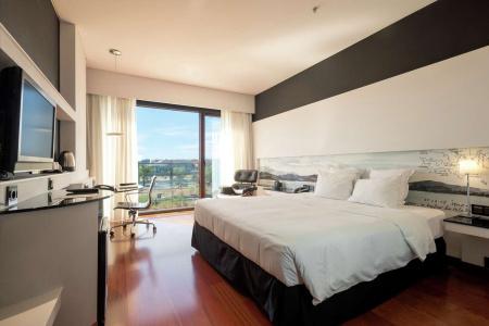 Hilton Madrid Airport - 39