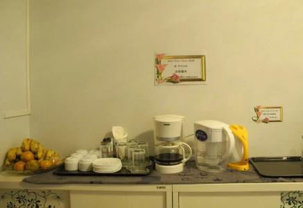 Bann Tawan Hostel & Spa - 19