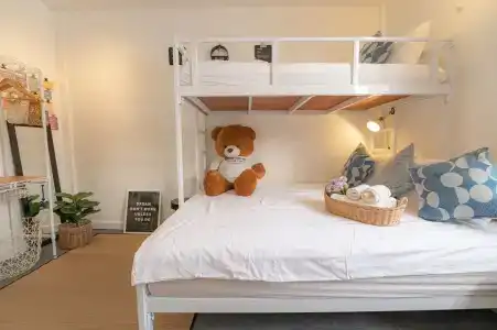 Oon Poshtel x Cafe - 39