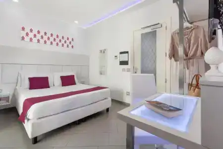 Tasso Suites & Spa - 57