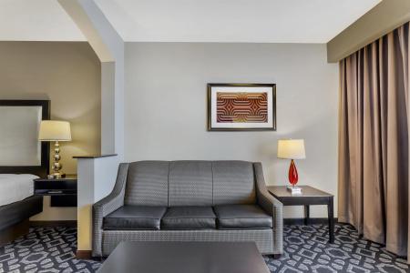 Best Western Plus Inn & Suites - 53